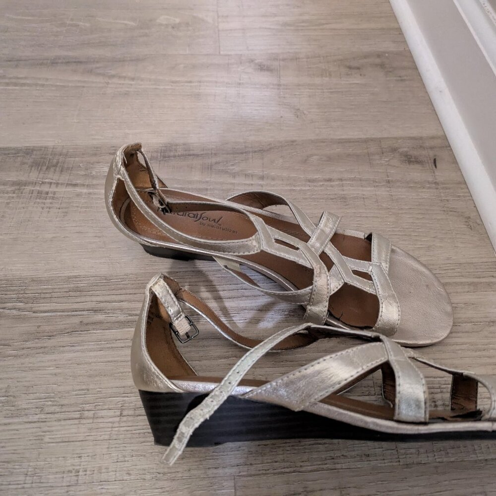 Ladies shoes